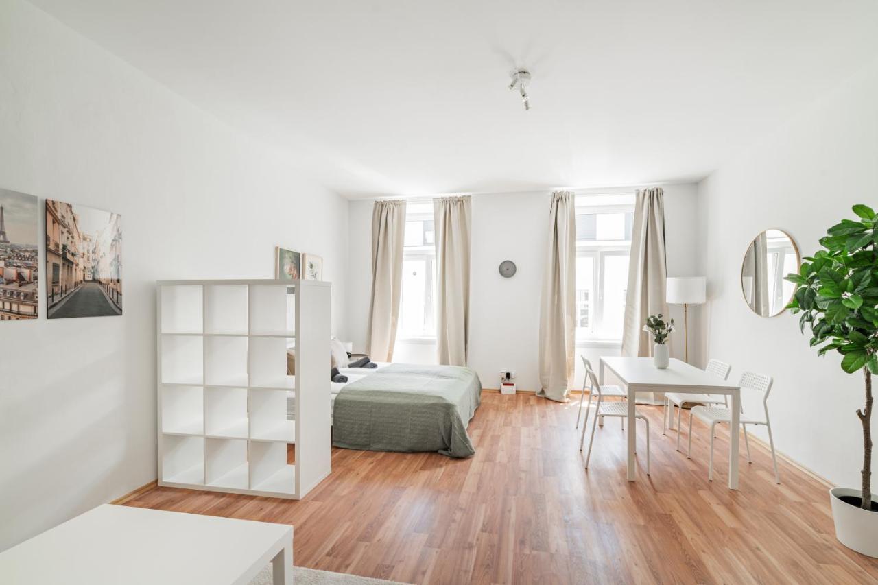 Central Appartment ウィーン エクステリア 写真